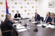 Img default alt hy