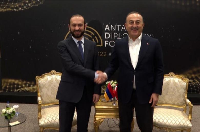 Img default alt hy